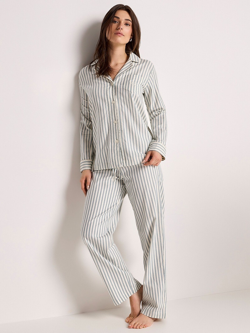 Elegant pattern flannel pyjama set XL NWOT ($148)